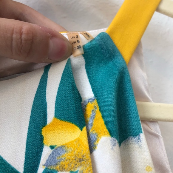 Tahari casual sun dress sleeveless size is 2 - Picture 13 of 16